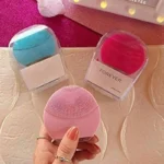 ForeverGlow Facial Cleansing Brush – USB Rechargeable